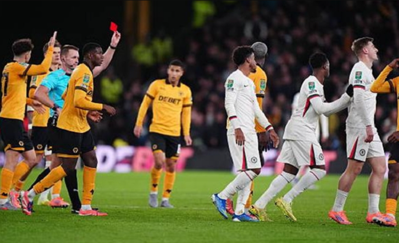 co-dong-vien-chelsea-noi-gian-vi-su-thieu-ky-luat-cua-delap